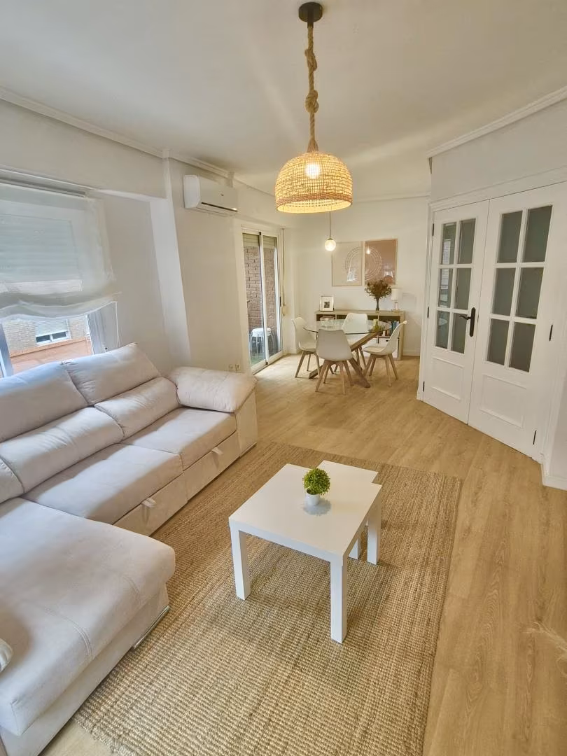 Piso en  Calle del Capitán Segarra 10 - Foto 3