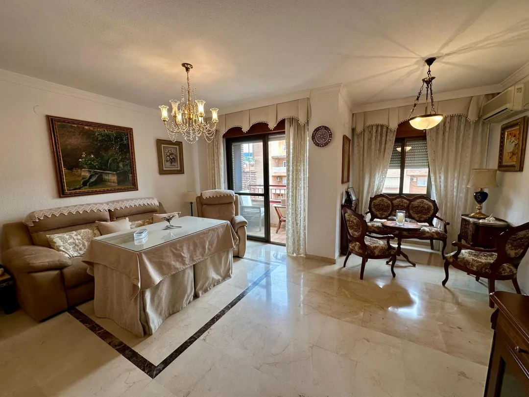 Piso en  Calle Torre de Peralada 3 - Foto 15