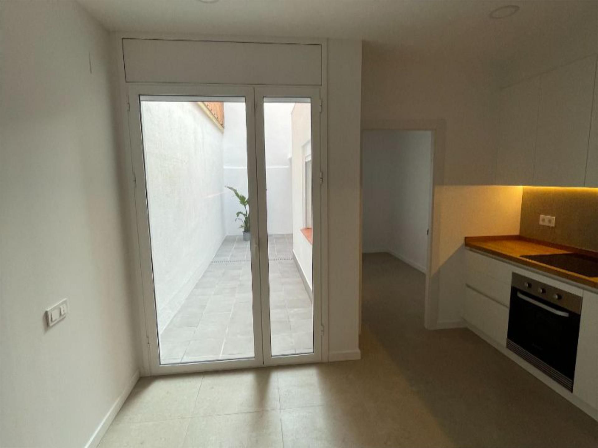 Piso en  Carrer de l'Escola Pia 99 - Foto 1