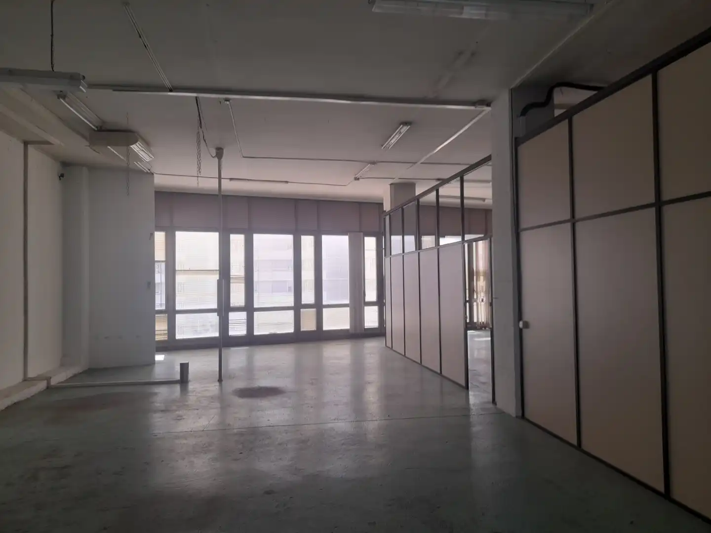 Local comercial en  Travessera Industrial - Foto 4
