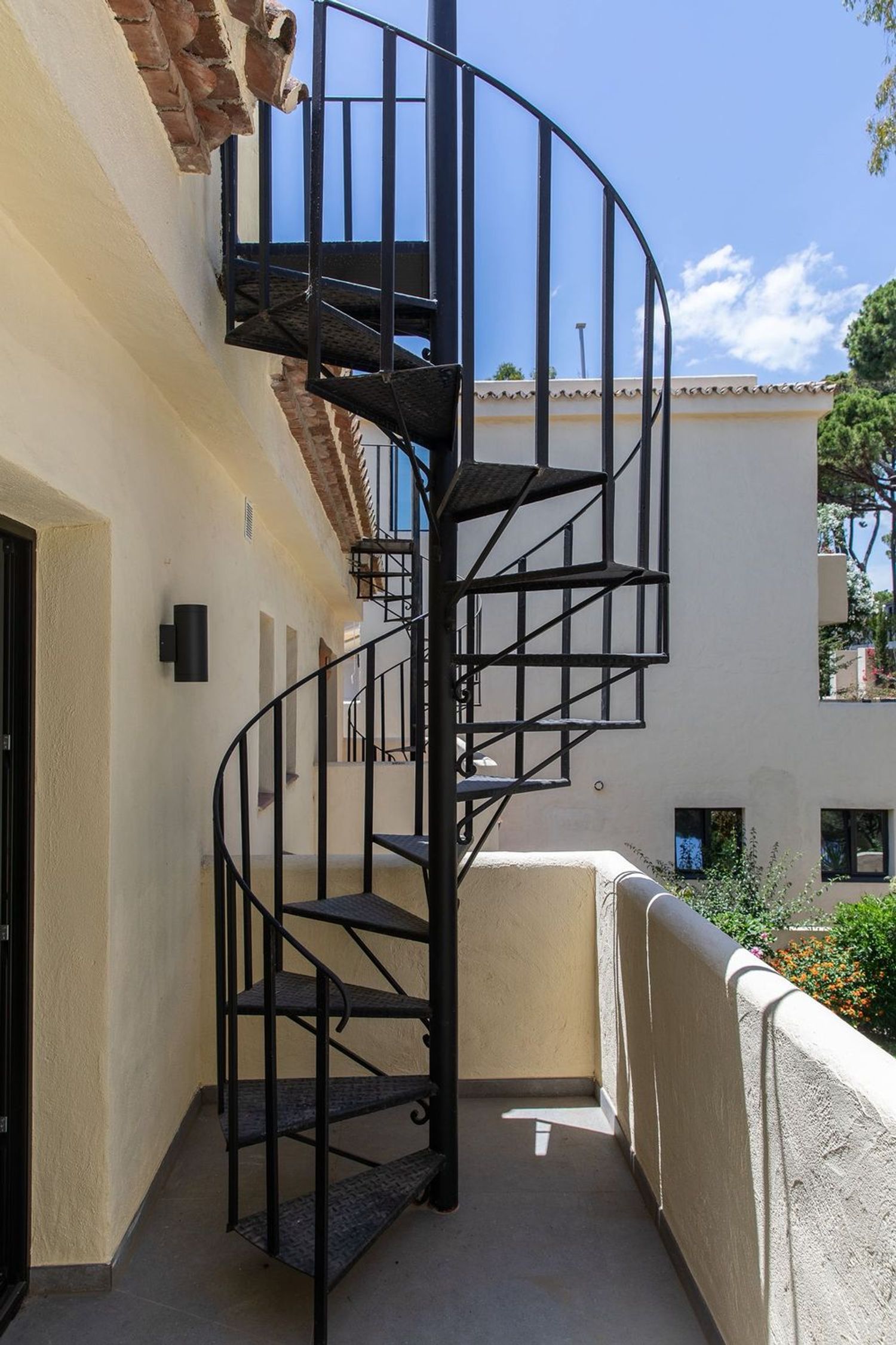 Chalet adosado en Urbanización Los Pinos de Aloha, 10, Aloha - Foto 7