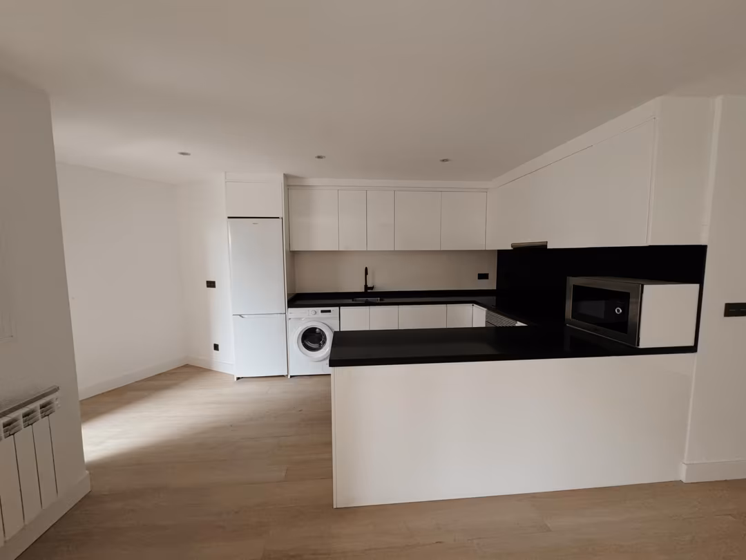 Piso en  Calle de Pedro Rico 27 - Foto 10