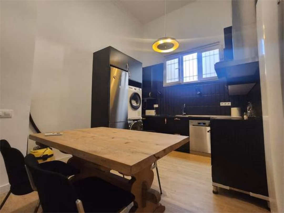 Piso en Cuatro Caminos - Foto 3