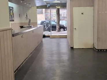 Local comercial en  Plaza Pedro Santos Gómez 2 - Foto 9