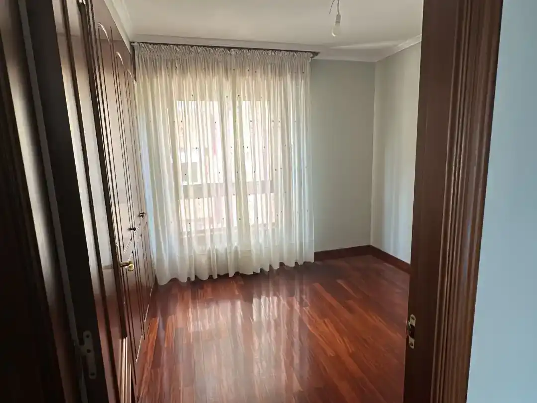 Piso en  Avenida de Emilio Martínez Garrido 9 - Foto 10
