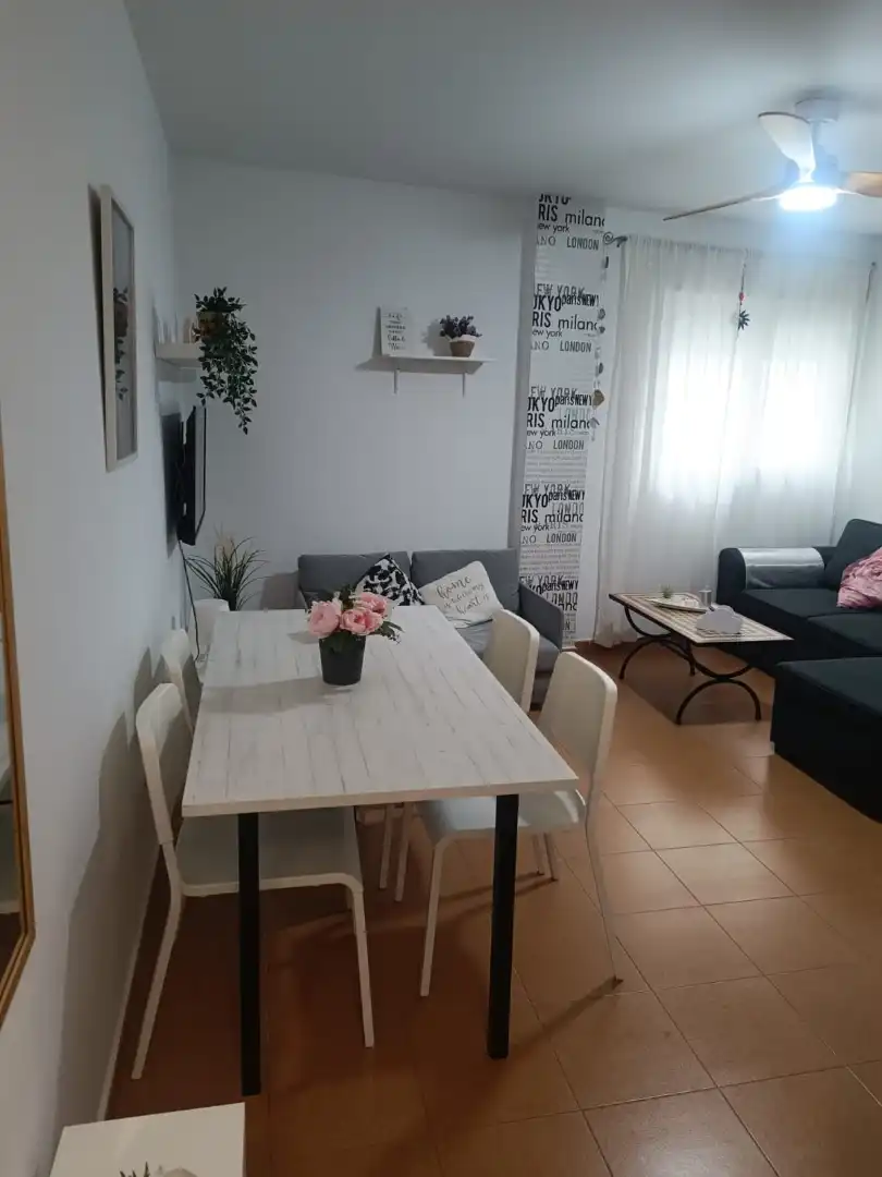 Apartamento en  Calle Sanlúcar de Barrameda 8 - Foto 2