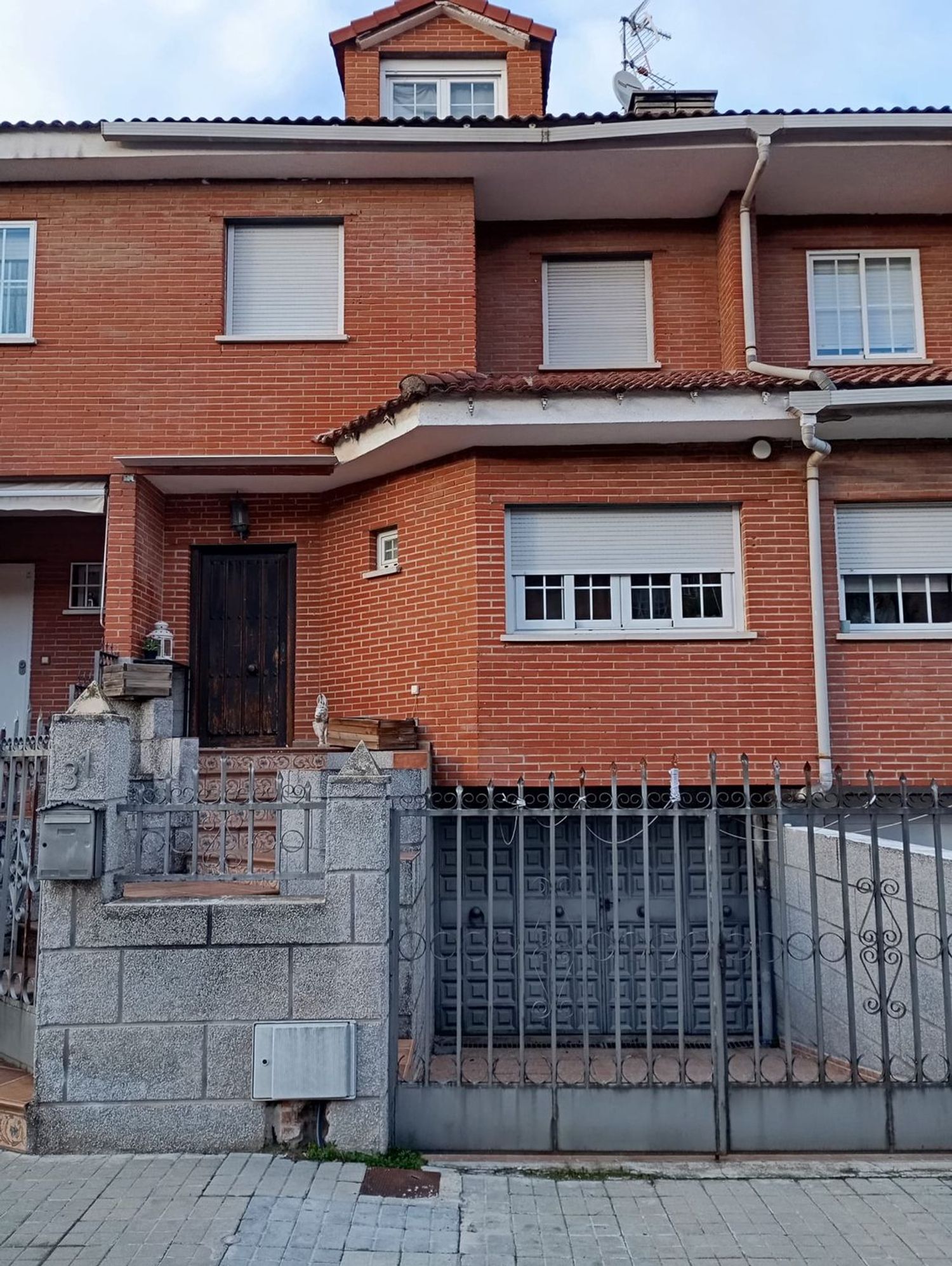 Chalet adosado en calle Ana de Mendoza, 31 - Foto 1