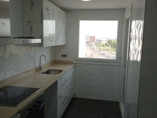 Piso en calle Escritora Carmen Laforet, 2 - Foto 5