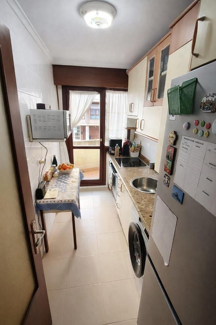 Piso en  Calle Manuel Pombo Angulo 12 - Foto 12