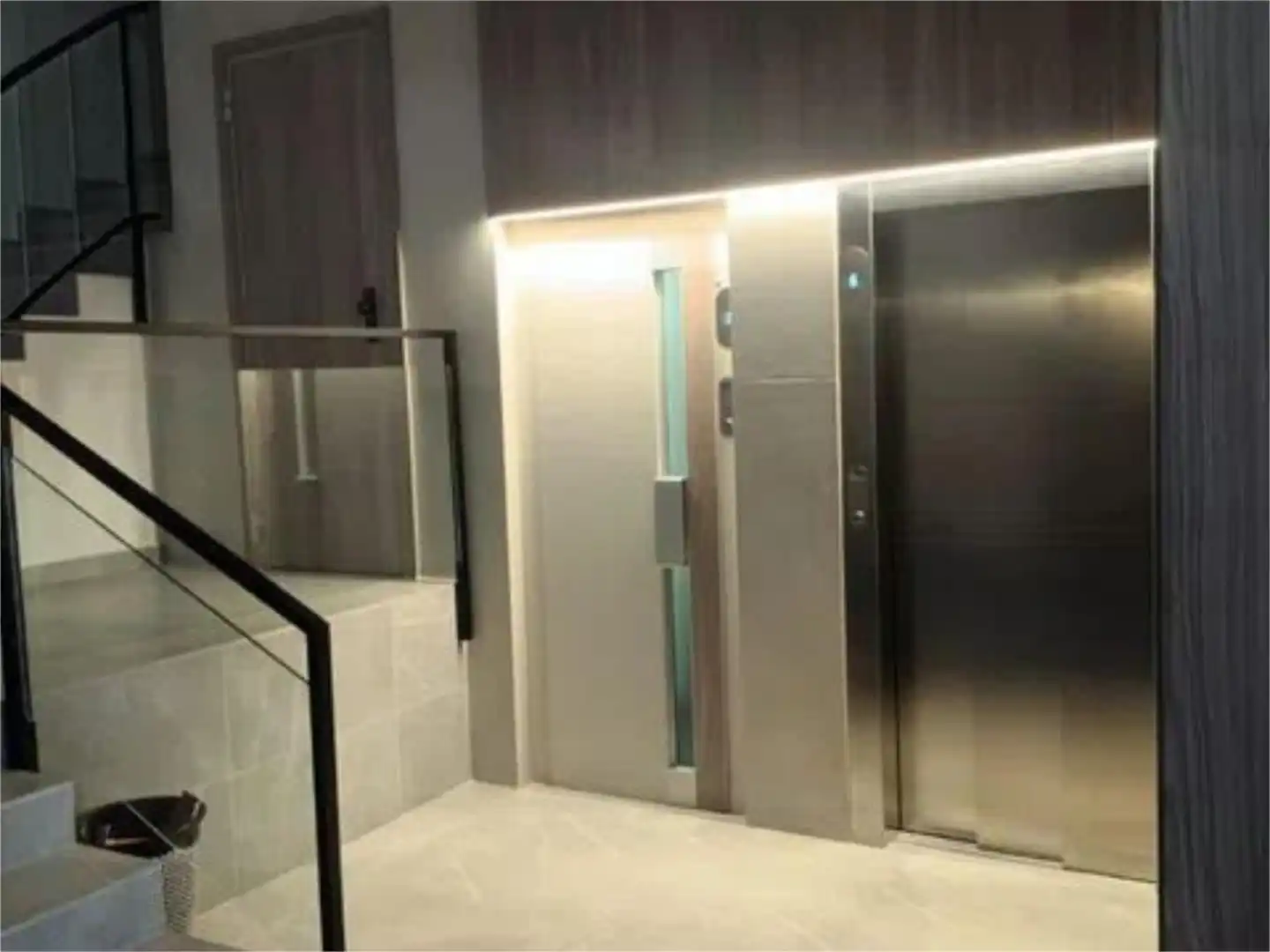 Piso en  Calle de la Reina Fabiola 12 - Foto 1