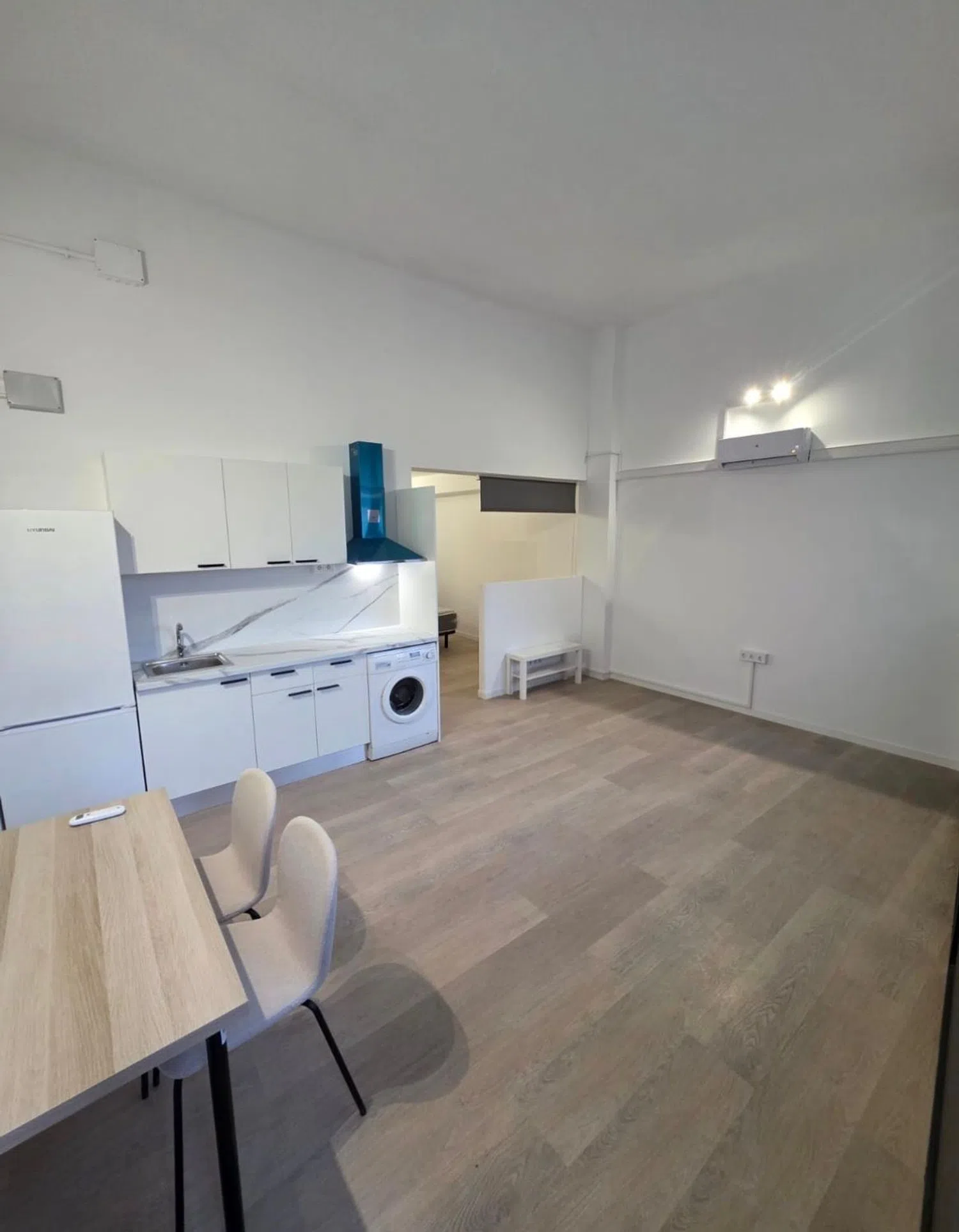 Estudio en calle de la Independència, 38 - Foto 6