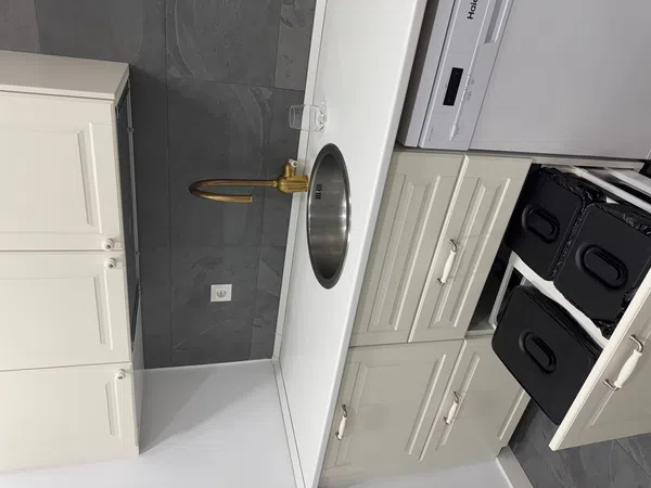 Piso en calle de Isabel la Católica, 13