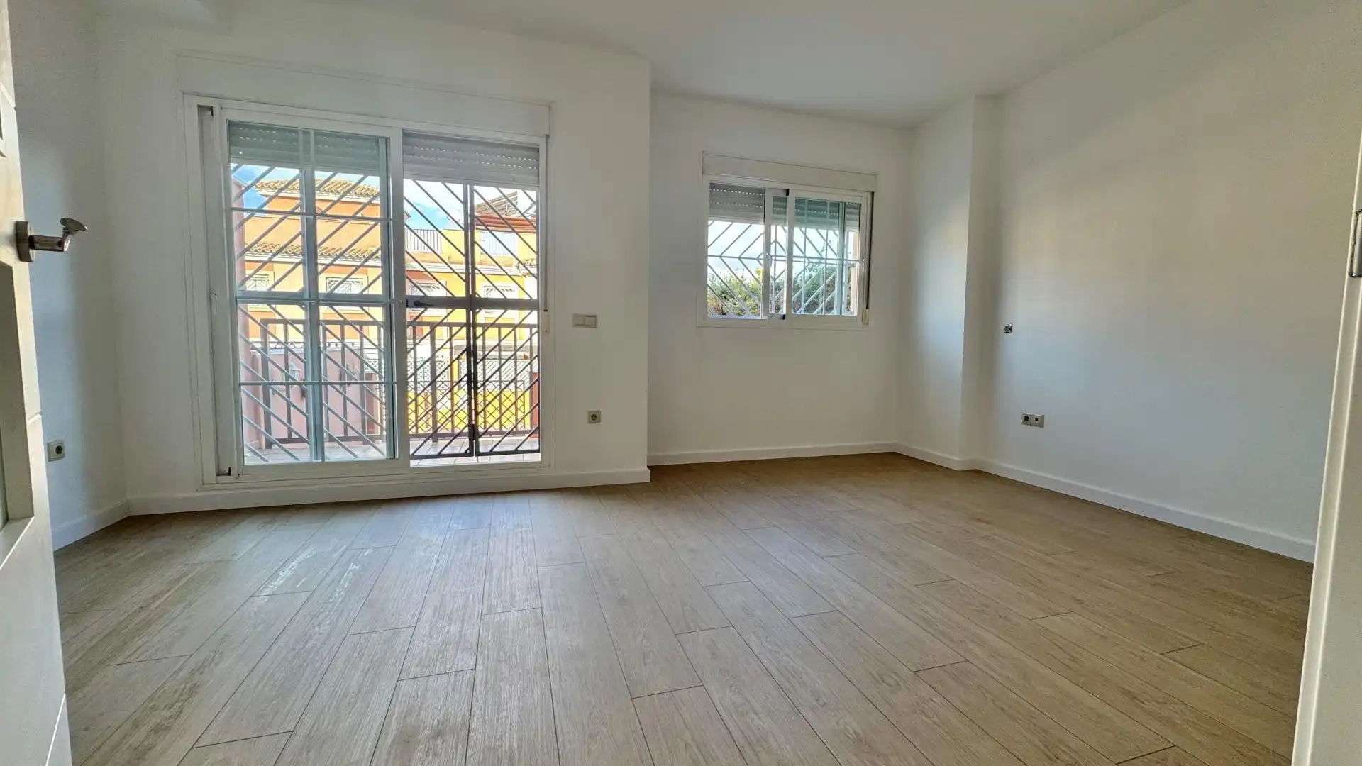 Casa adosada en  Calle Pepa Flores Marisol 30 - Foto 7