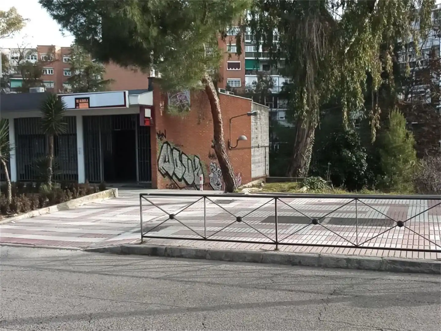 Local comercial en  Avenida del Veinticinco de Septiembre 10 - Foto 2