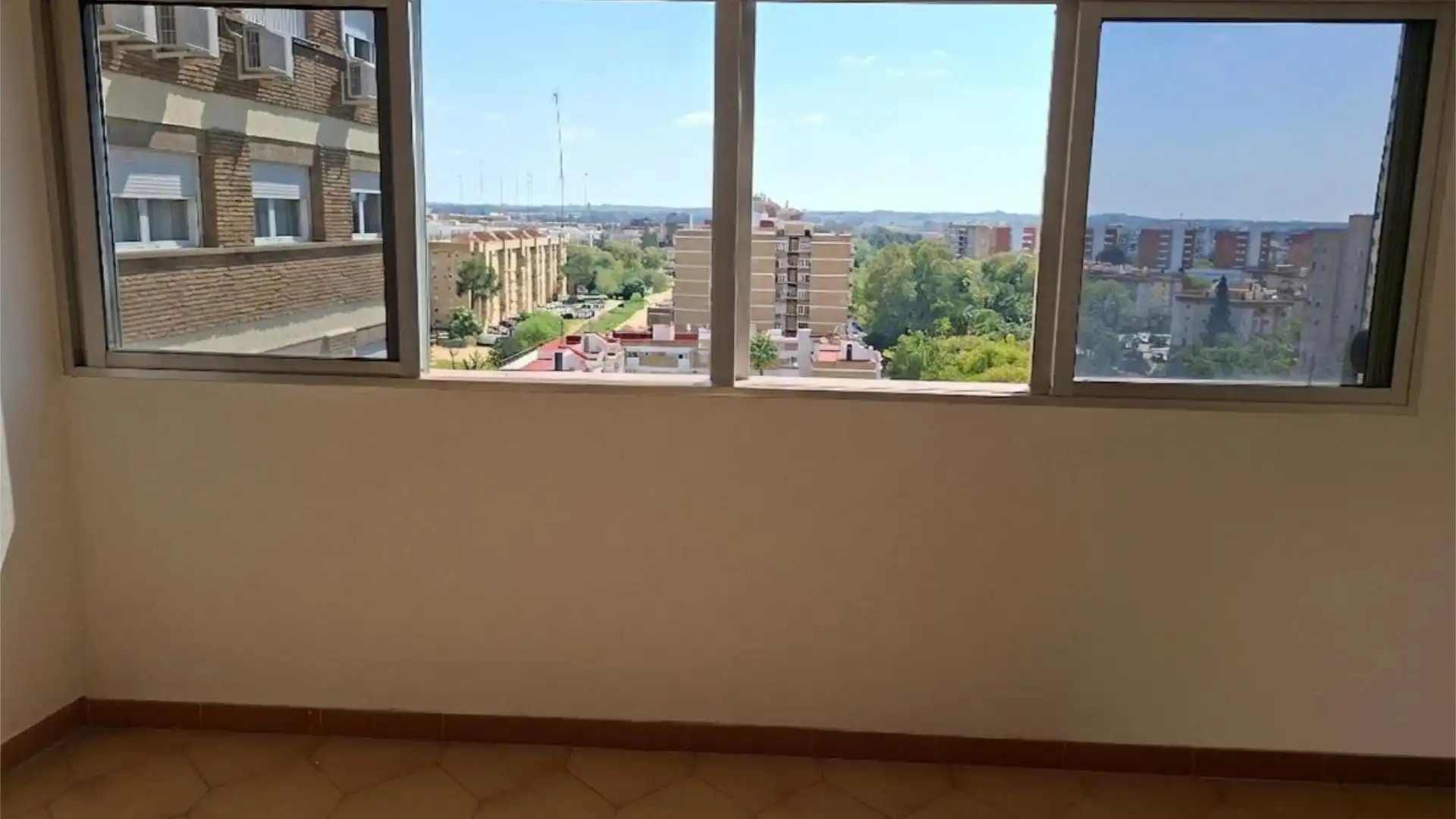 Piso en  Avenida Alcalde Juan Fernandez 31 - Foto 2