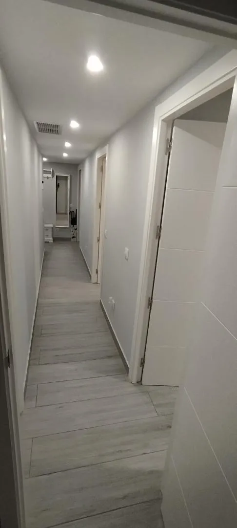 Piso en  Calle Reina Victoria 21 - Foto 5