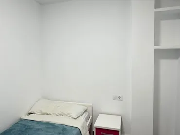 Piso en  Calle Hermano Juan Fernández 24 - Foto 3