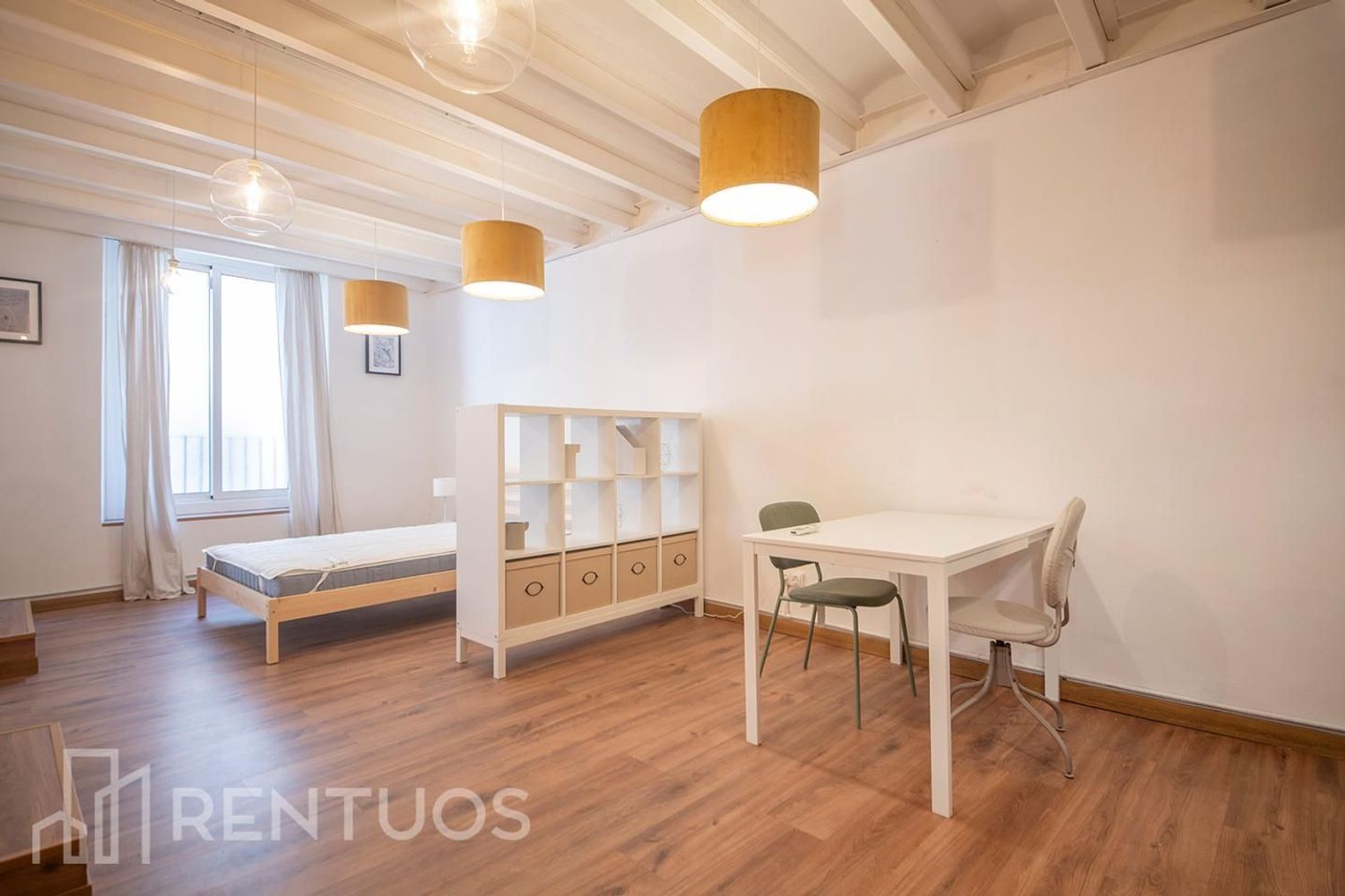 Estudio en calle de Ferran - Foto 2