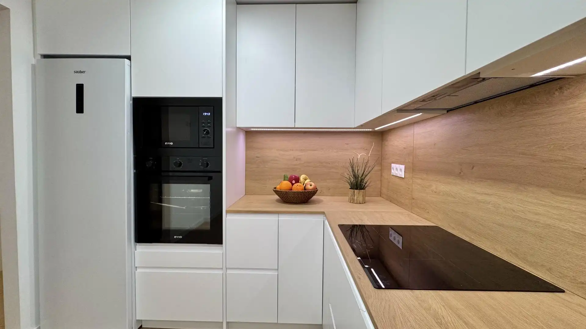 Casa adosada en  Calle Pepa Flores Marisol 30 - Foto 3