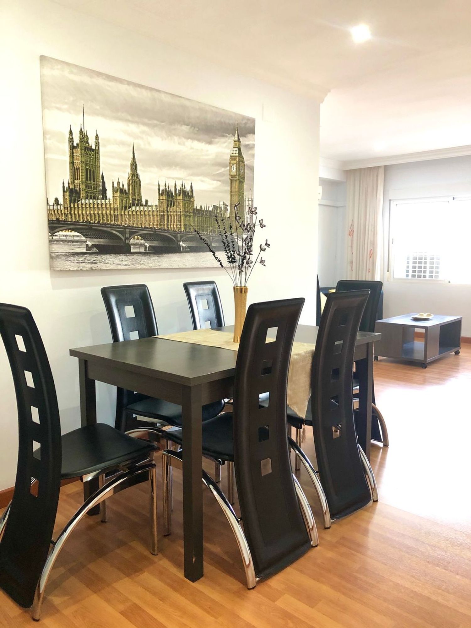 Piso en calle Corregidor Nicolás Isidro, 3