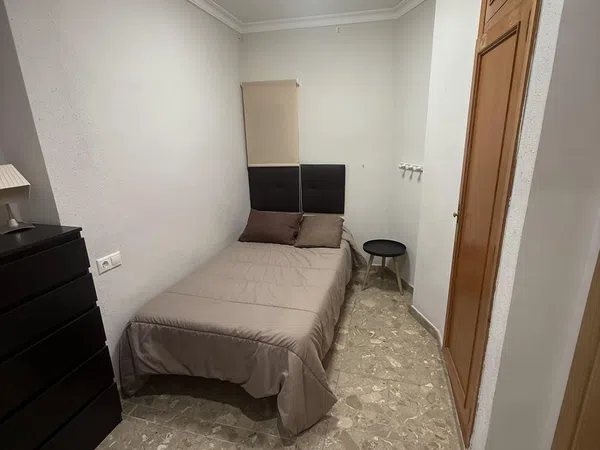 Piso en Calle Aniceto Coloma, 5 - Foto 4