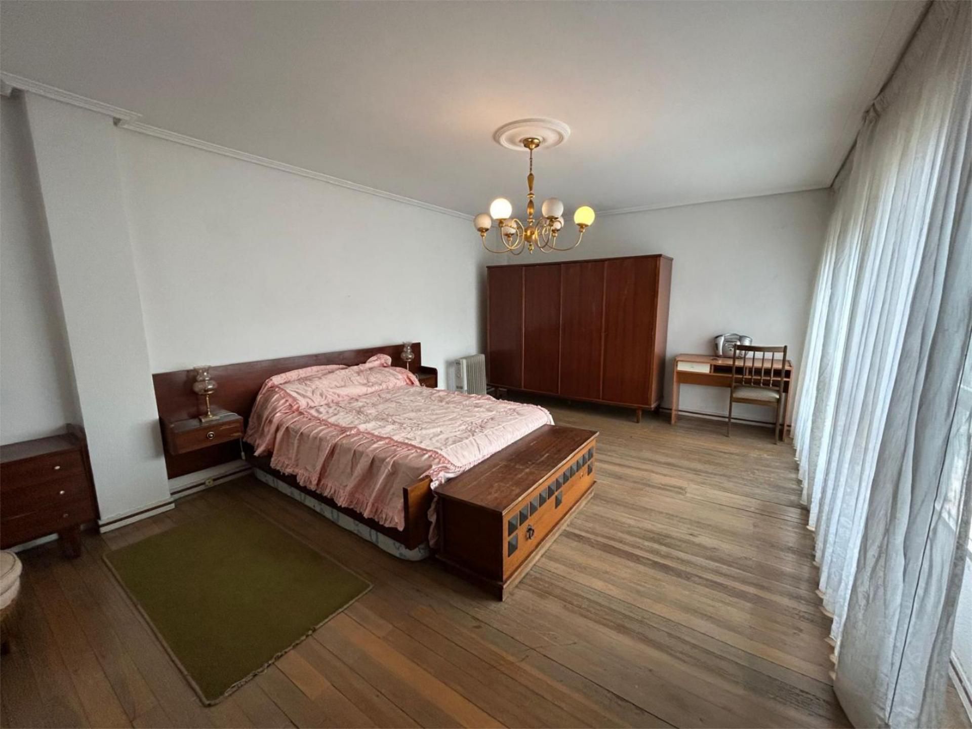 Piso en  Calle Marqués de la Hermida 8 - Foto 1