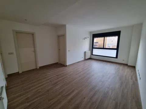 Piso en calle de Sodio, 1