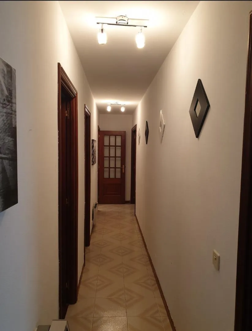 Piso en  Avenida Rosalía de Castro 78 - Foto 4