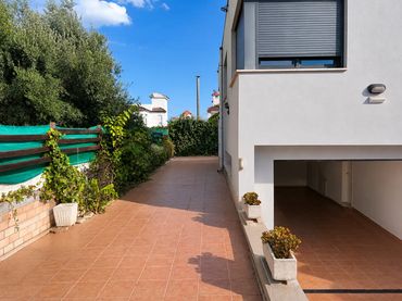 Chalet en  Avinguda de Francisco José Balada 147 - Foto 4