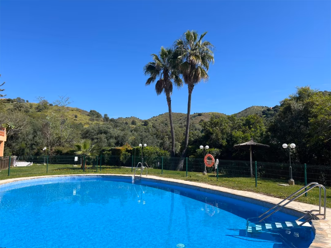 Piso en  Avenida Aljaima 15 - Foto 14