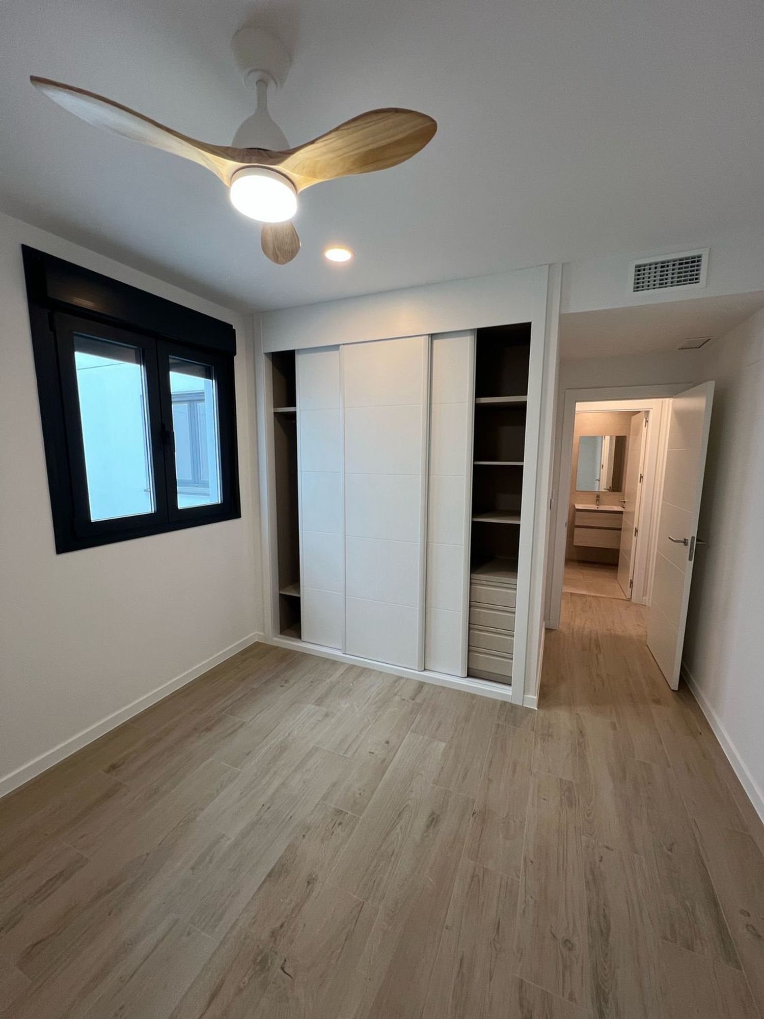 Piso en avenida de los Guindos, 20 - Foto 7