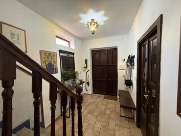 Casa adosada en  Calle del Duque de Manda 19 - Foto 4