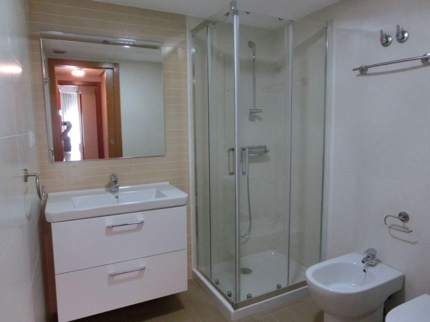 Piso en avenida Don Juan de Borbón, 53 - Foto 11