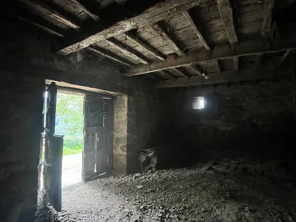Casa de pueblo en Valdés s/n - Foto 2
