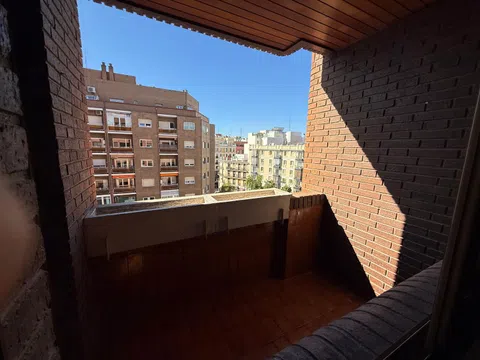 Piso en avenida de Felipe II, 17