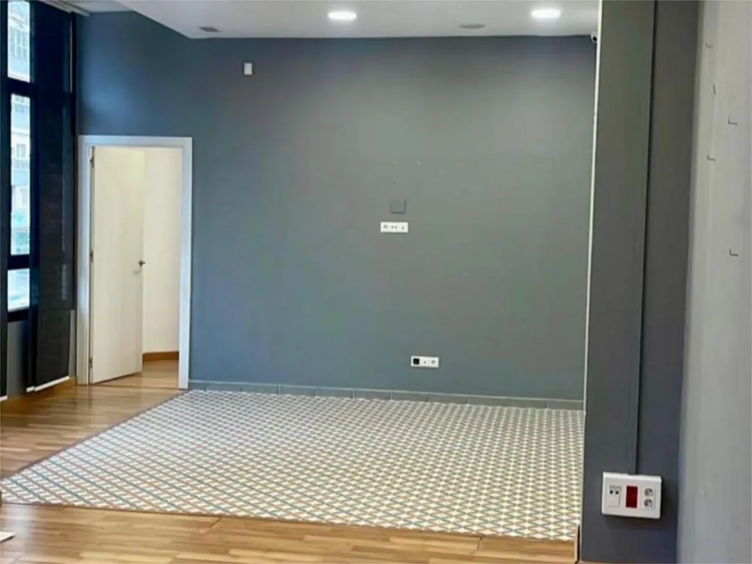 Piso en  Avenida Juan Sebastián Elcano 1 - Foto 10