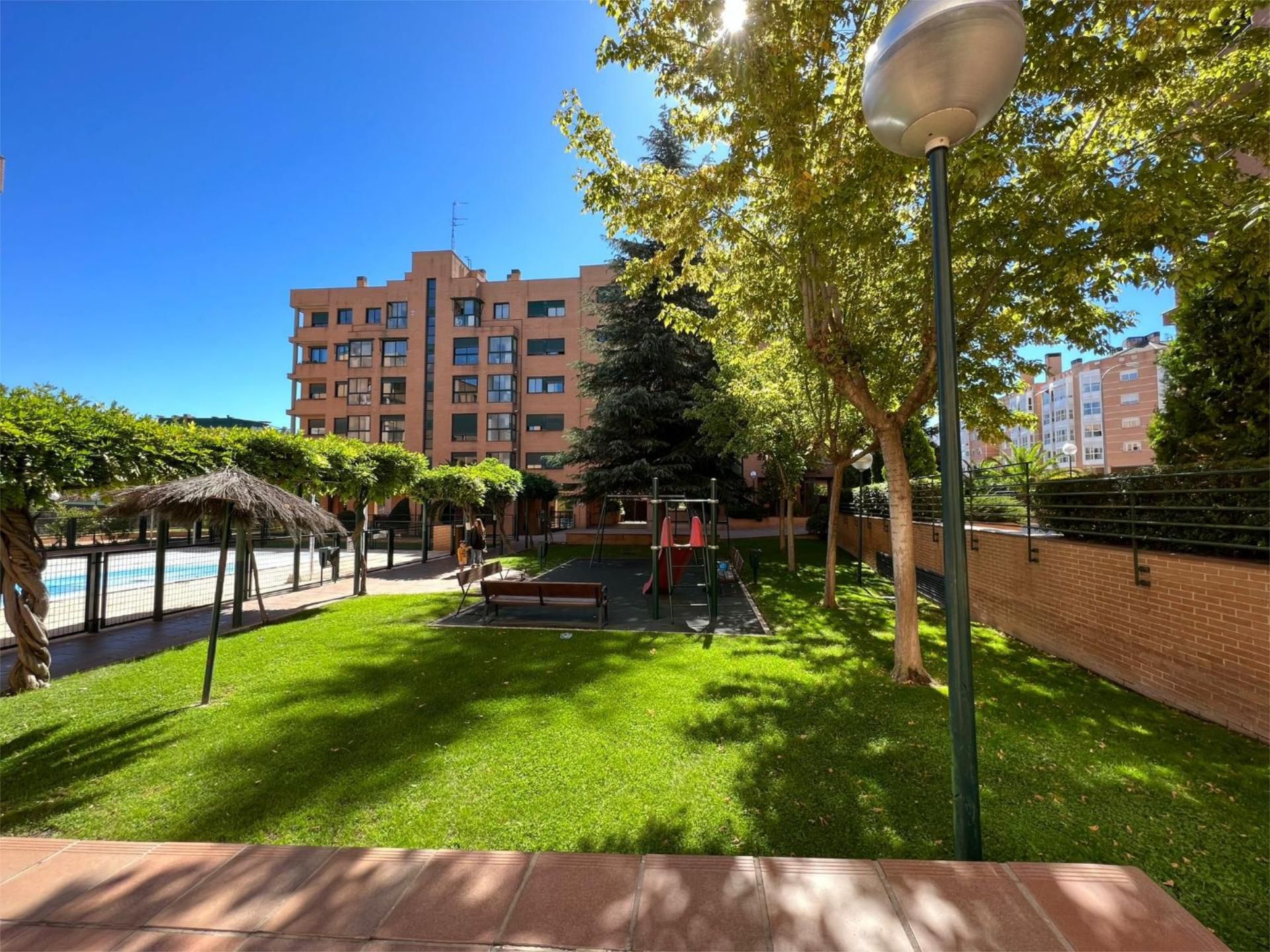 Piso en  Avenida de los Arces 17 - Foto 2