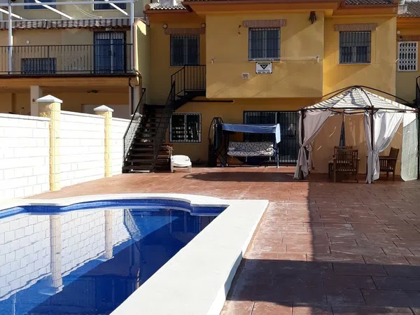 Casa o chalet independiente en Calle Vega de Fontanares, 61 - Foto 1