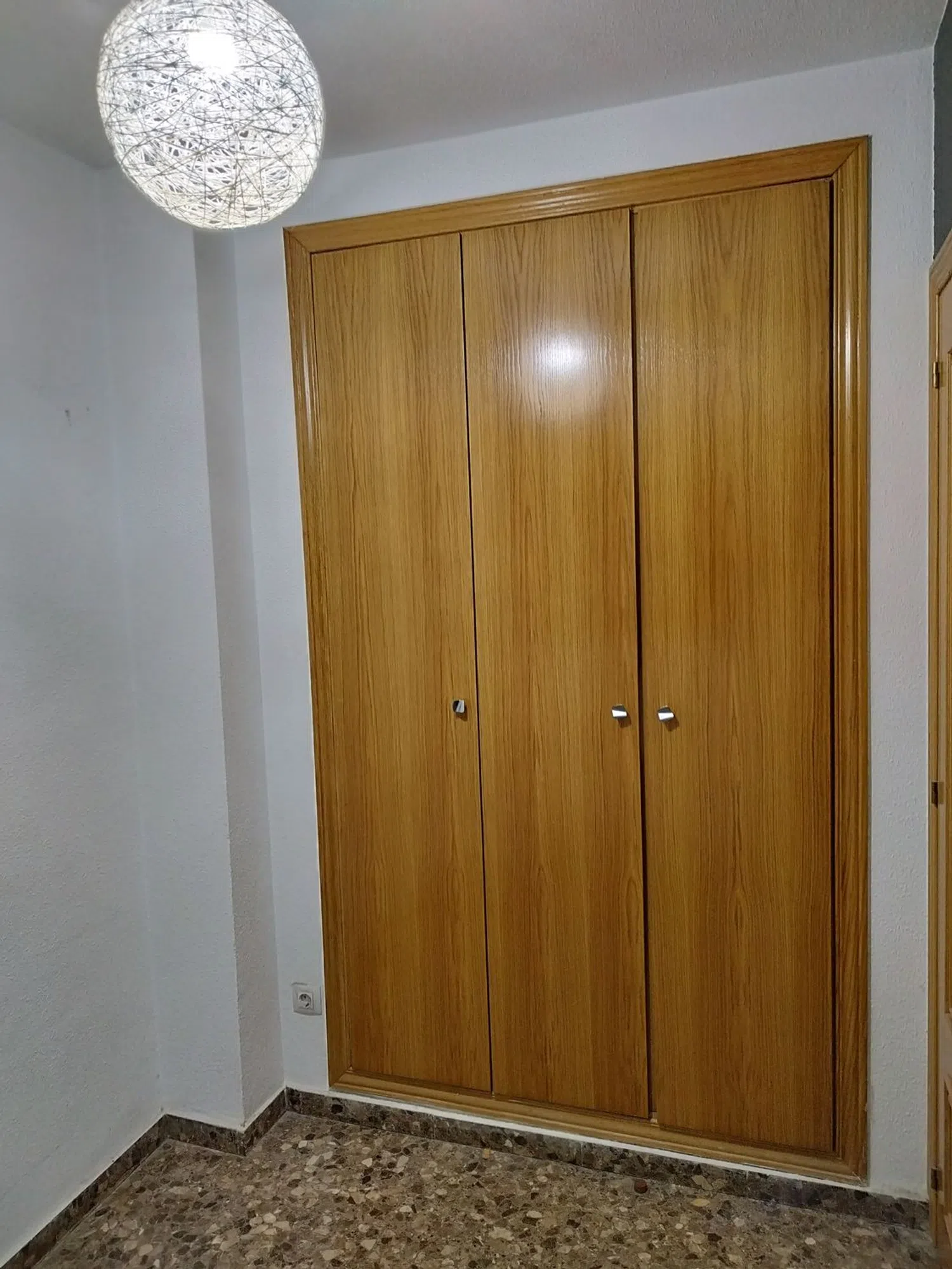Piso en calle de Bernat Descoll, 67 - Foto 3