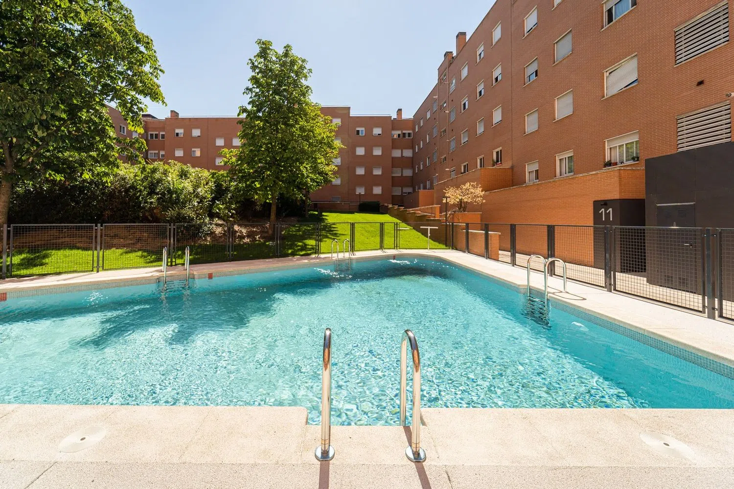 Piso en calle Estocolmo - Foto 1