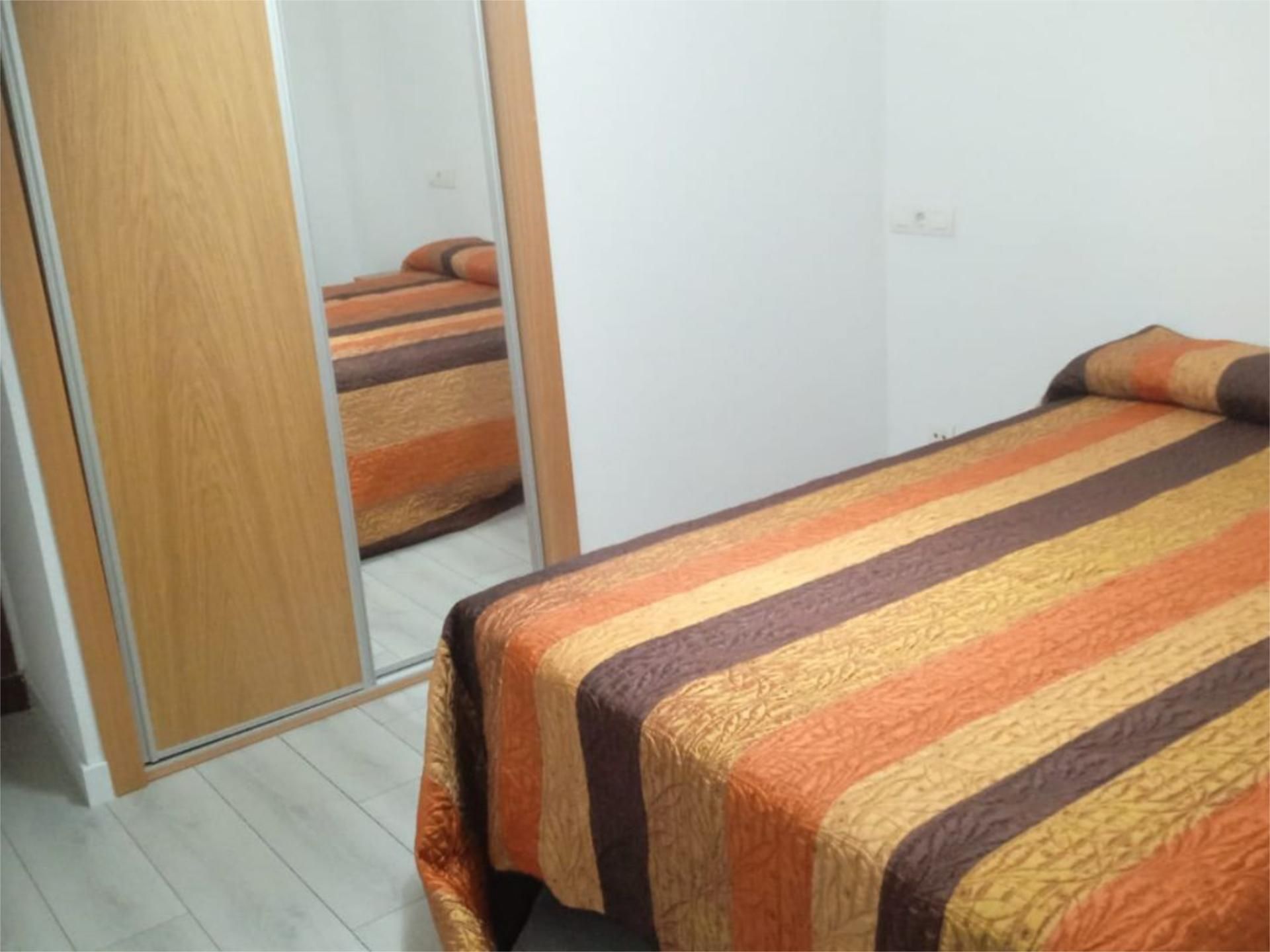 Piso en  Calle Vitigudino 34 - Foto 4