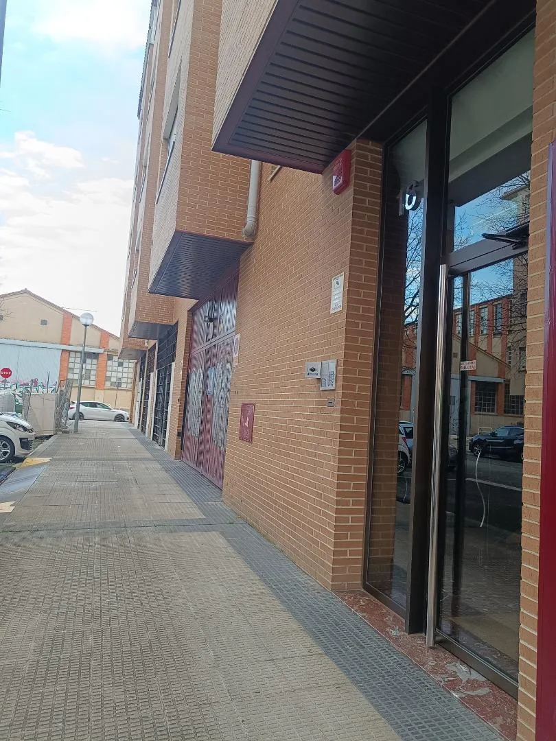 Piso en  Calle Toda Aznárez 16 - Foto 9