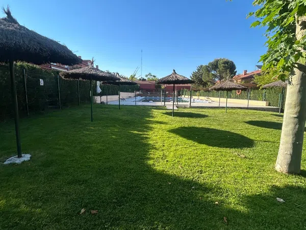 Chalet adosado en Calle del Tomillo, 8 - Foto 4