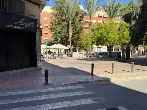 Local comercial en  Calle de la Cruz del Sur 31 - Foto 3