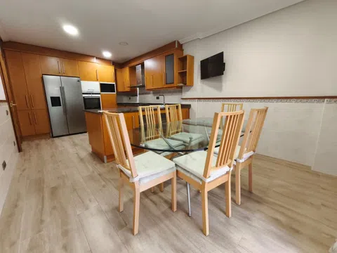 Piso en plaza Francesc Pi i Margall, 4