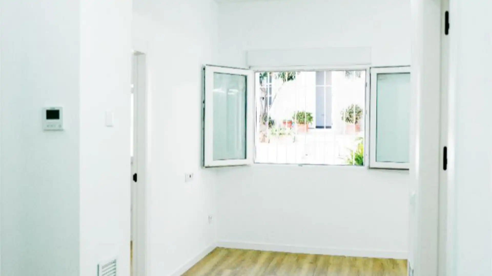 Casa adosada en  Calle Gran Vía 51 - Foto 2