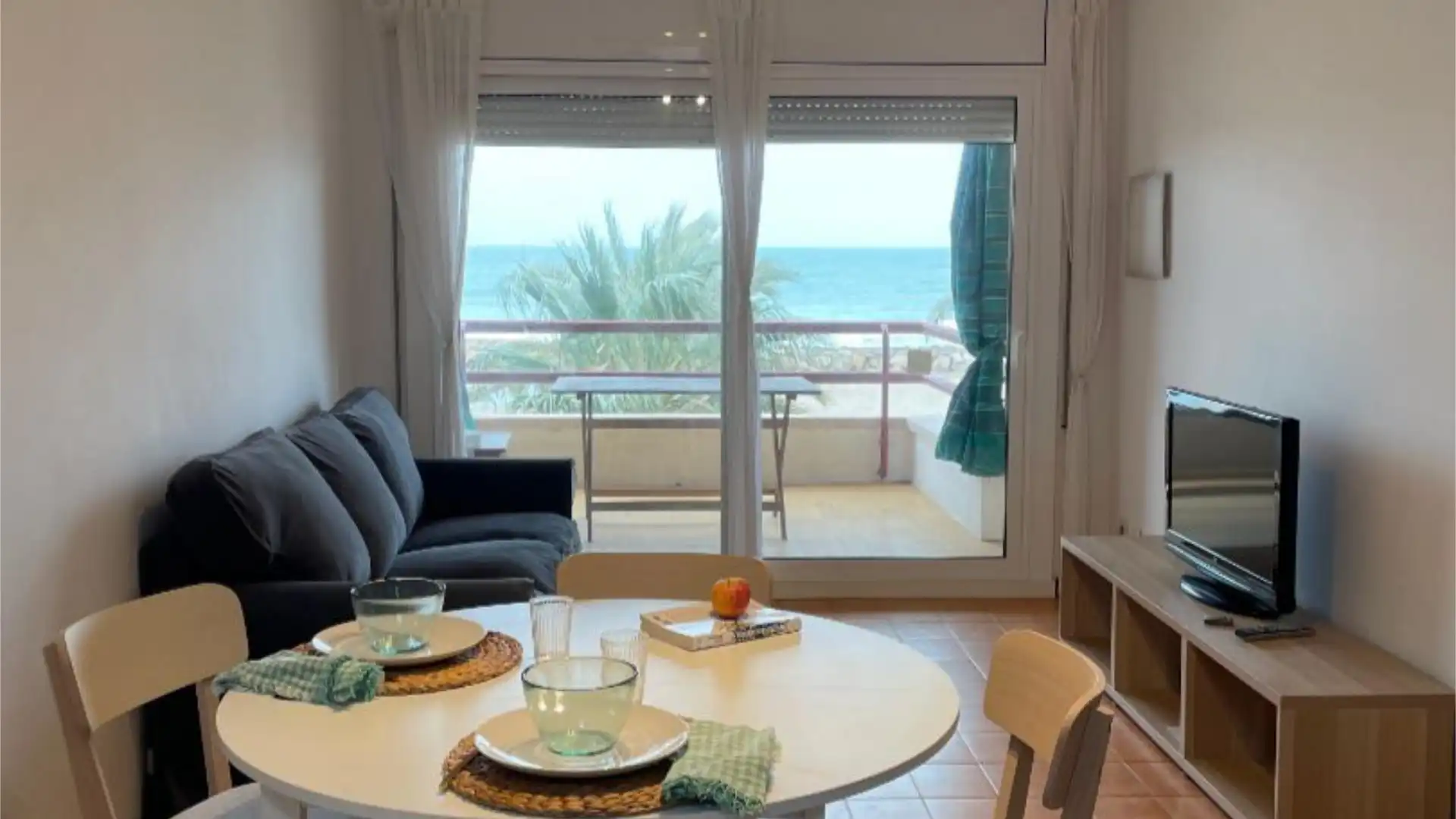 Piso en  Passeig Voramar 6 - Foto 2