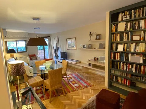 Piso en calle de Santiago de Compostela, 88