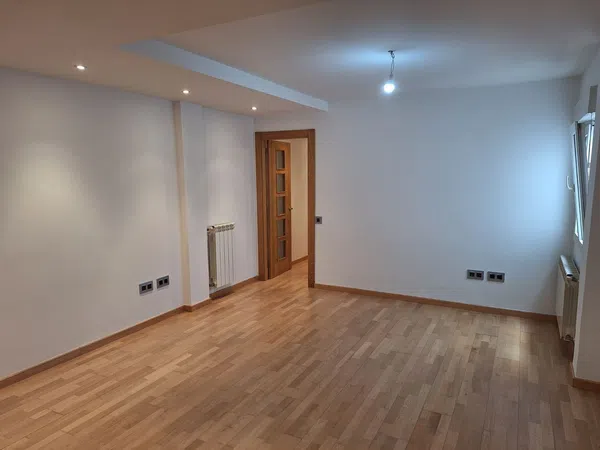 Piso en Nuevo Gijón - Foto 2