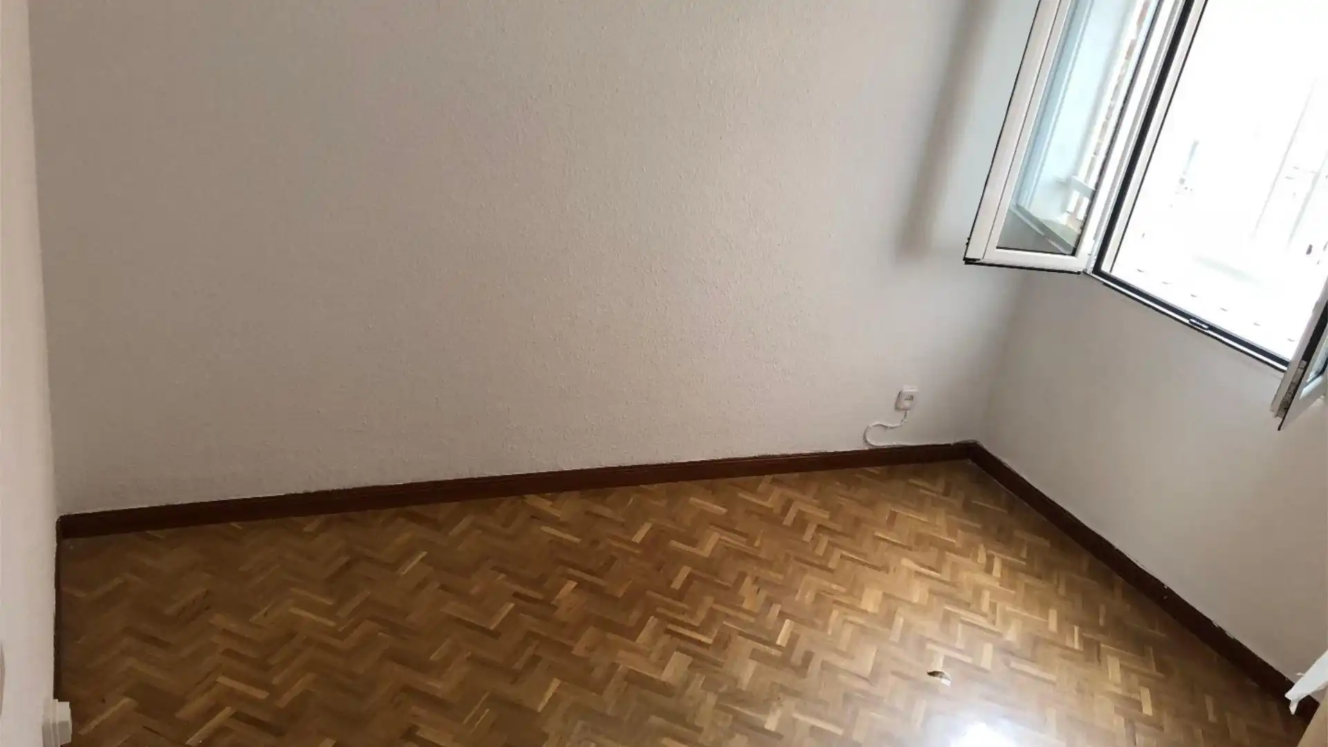 Piso en  Avenida de la Reina Victoria 21 - Foto 15